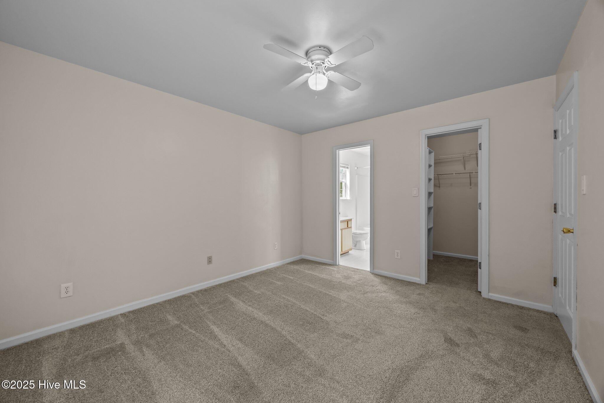 614 S Hampton Drive Property Photo 14