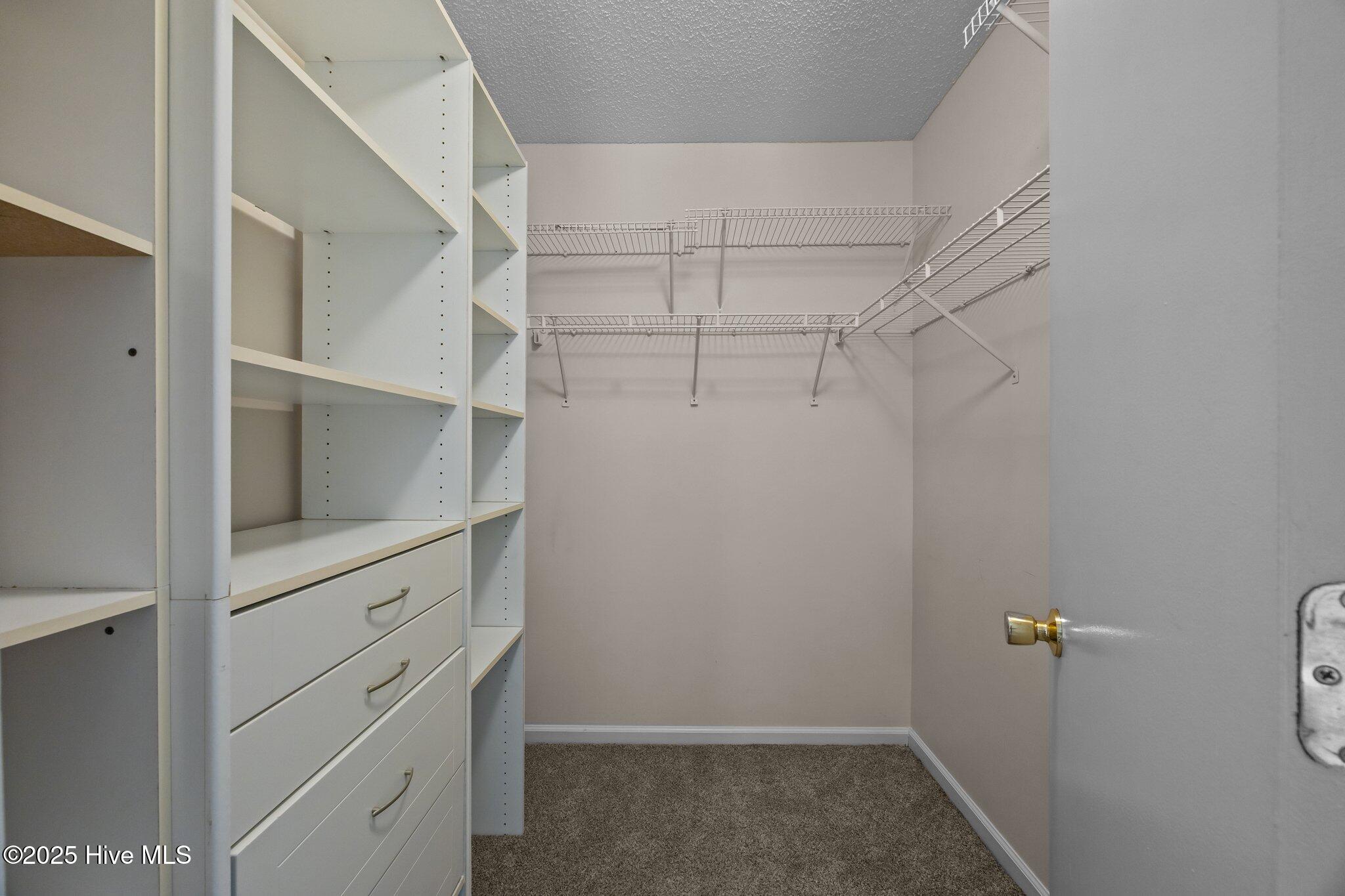 614 S Hampton Drive Property Photo 16