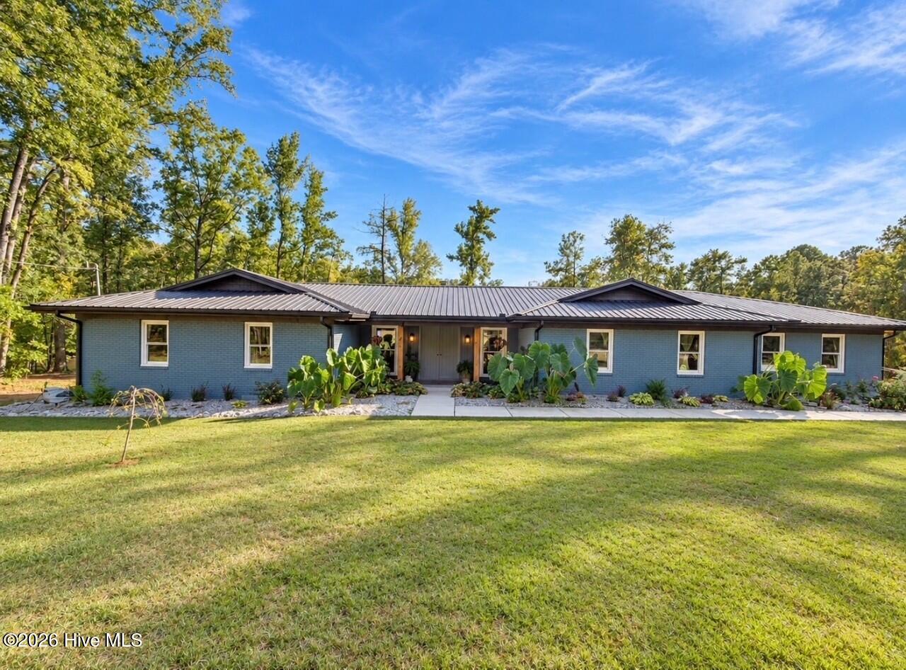 6604 Swint Combs Road Property Photo 1