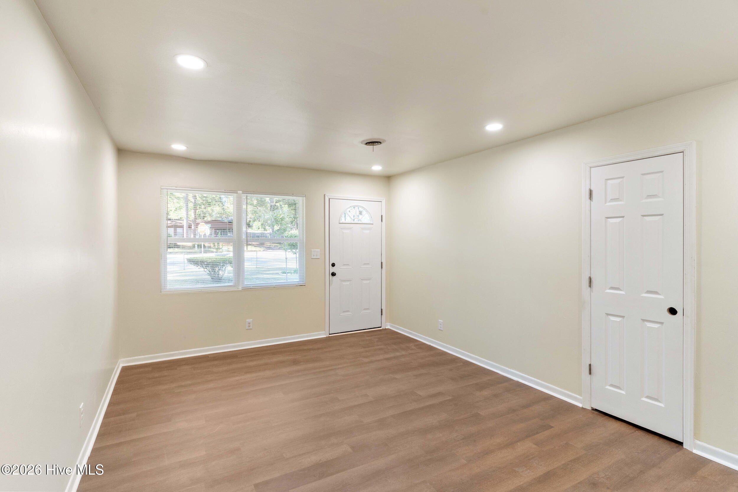 3430 Knollcrest Road Property Photo 6