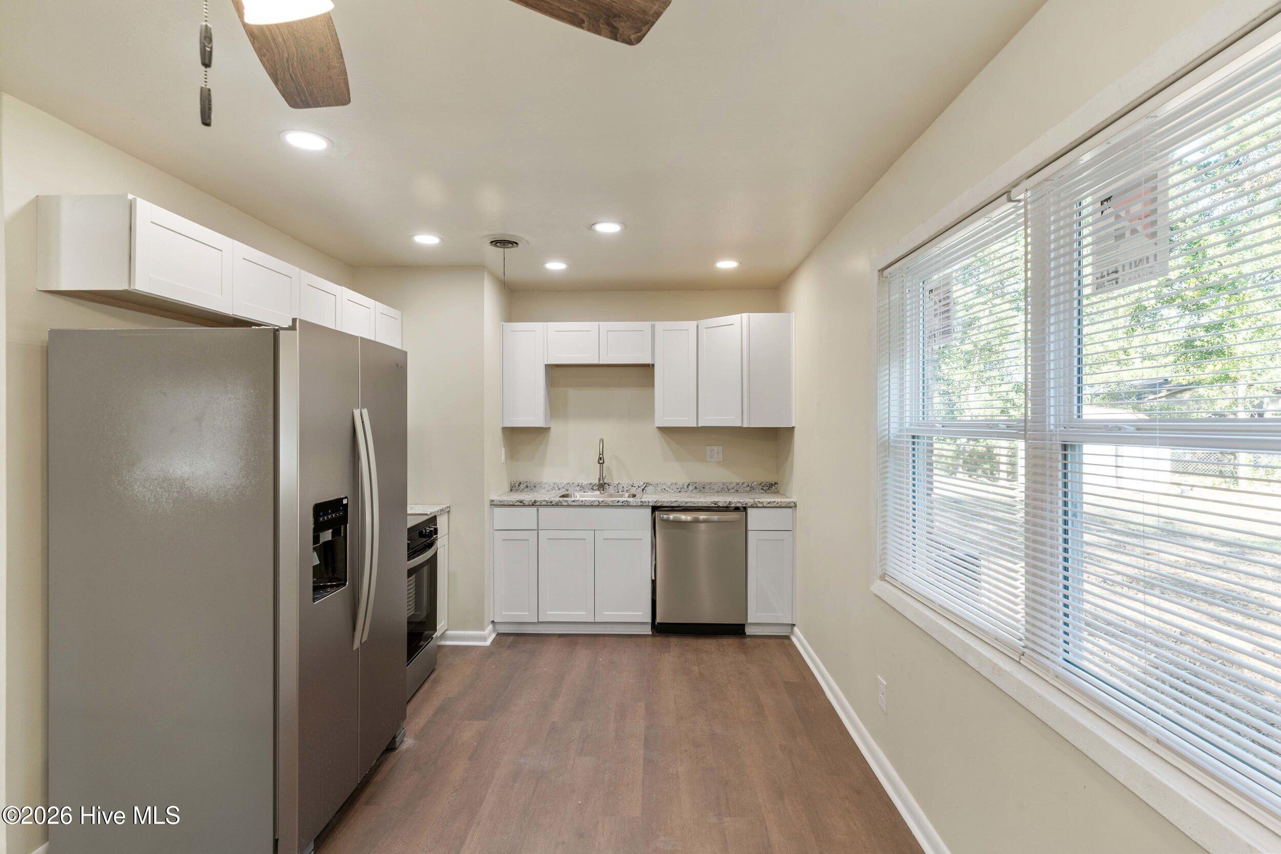 3430 Knollcrest Road Property Photo 7
