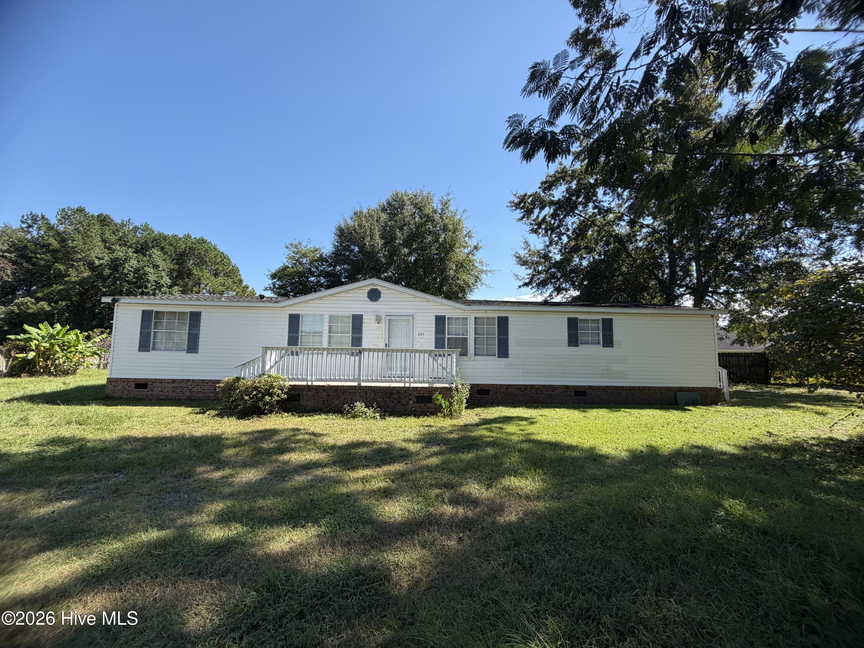 335 Cottonwood Lane Property Photo 1