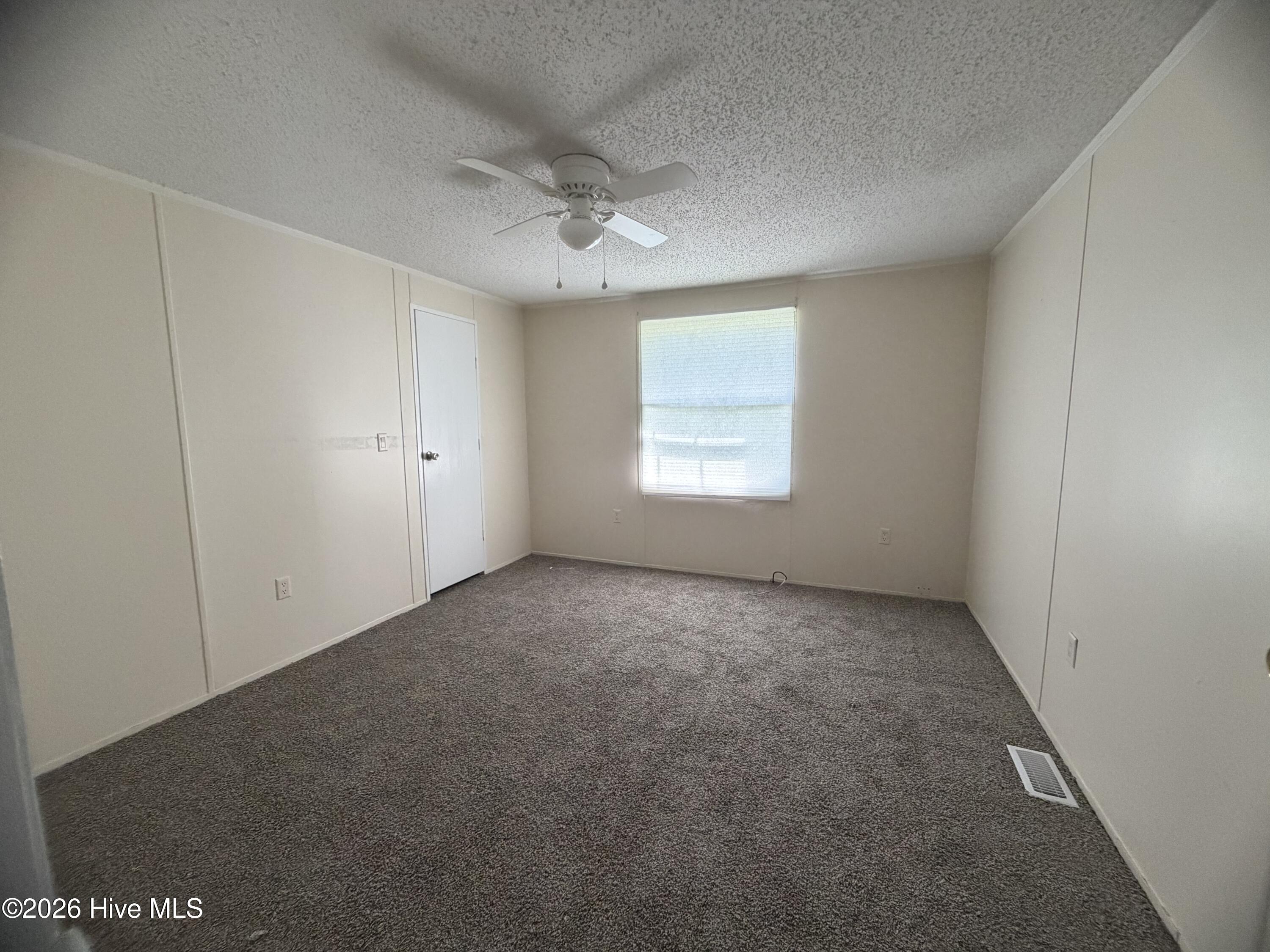 335 Cottonwood Lane Property Photo 10