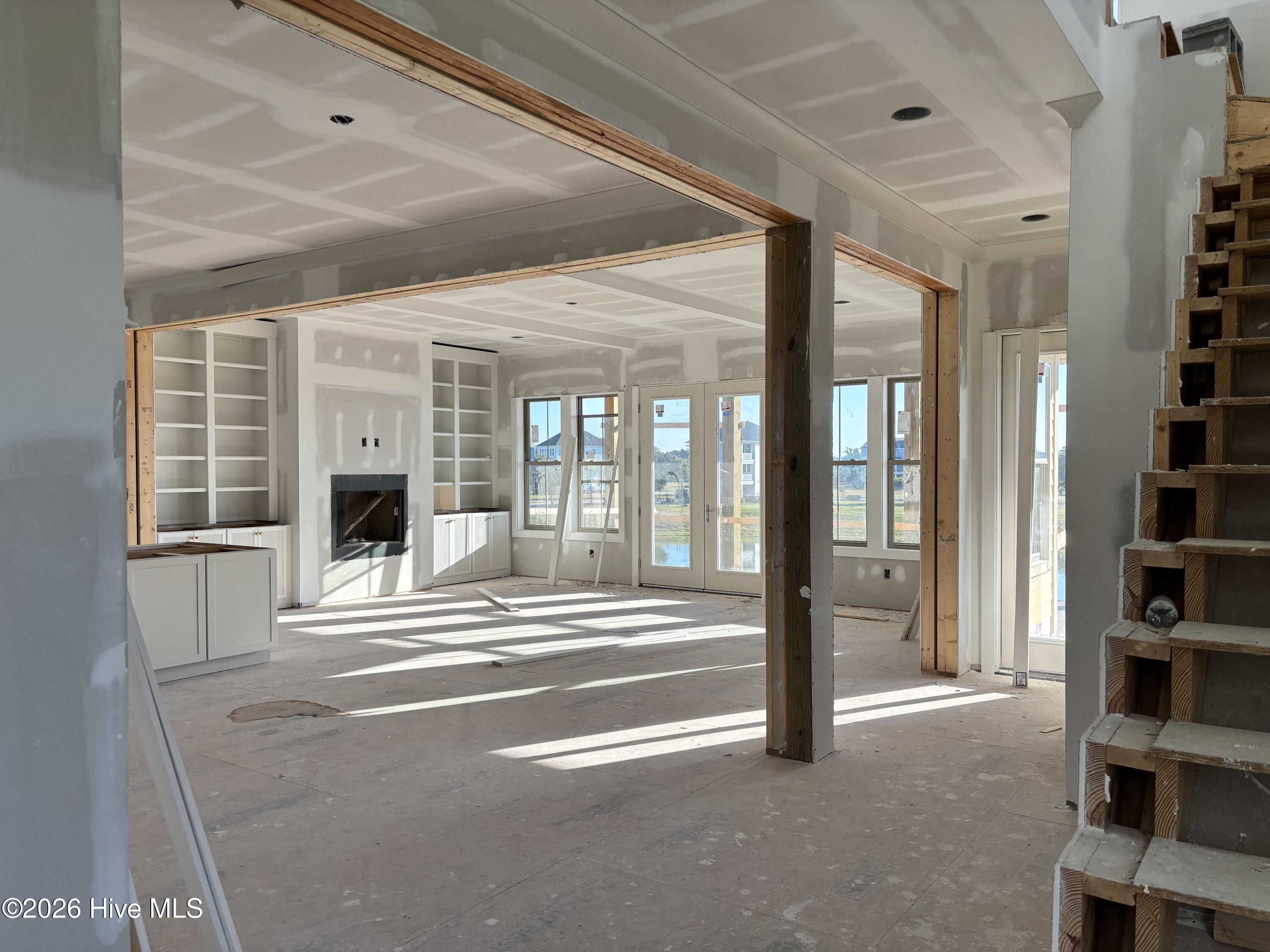 305 Kensington Place Property Photo 4