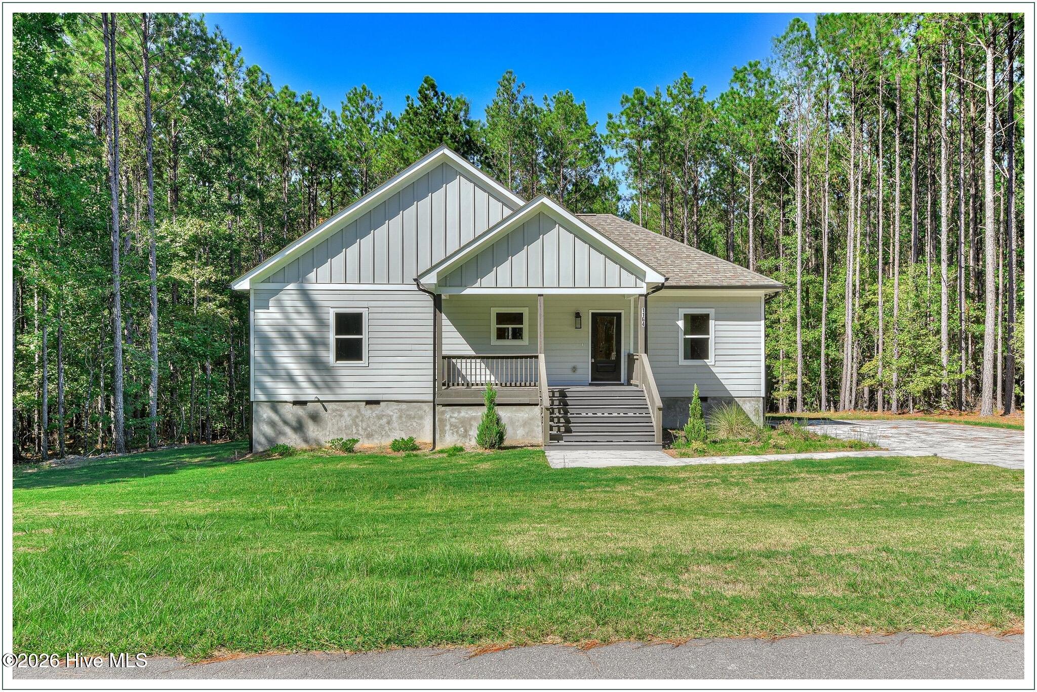 1165 Watersedge Cove Property Photo 1