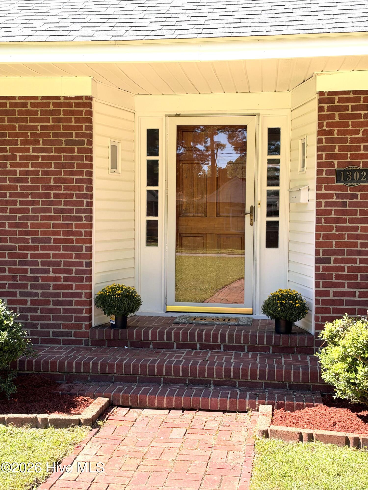 1302 West Road Property Photo 5