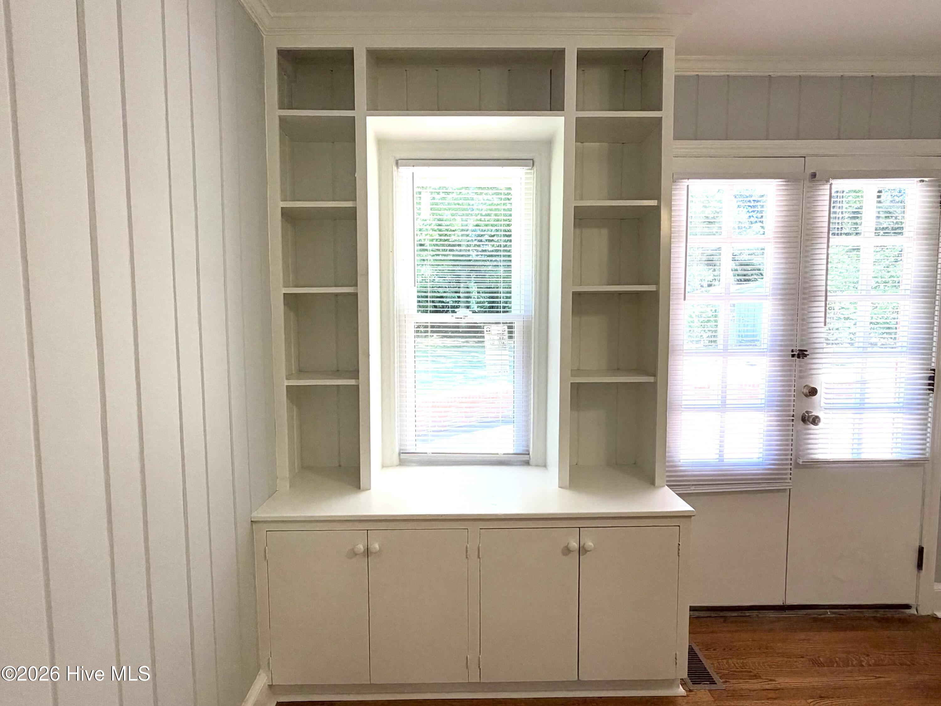 1302 West Road Property Photo 21
