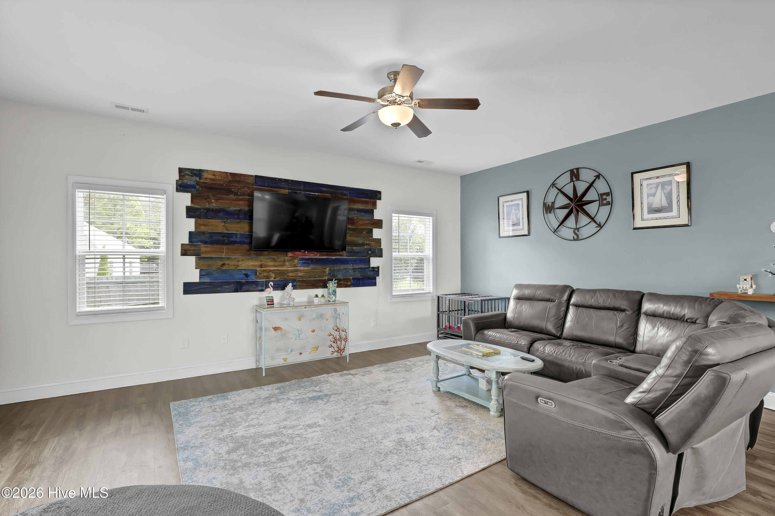 313 Mango Place N Property Photo 18