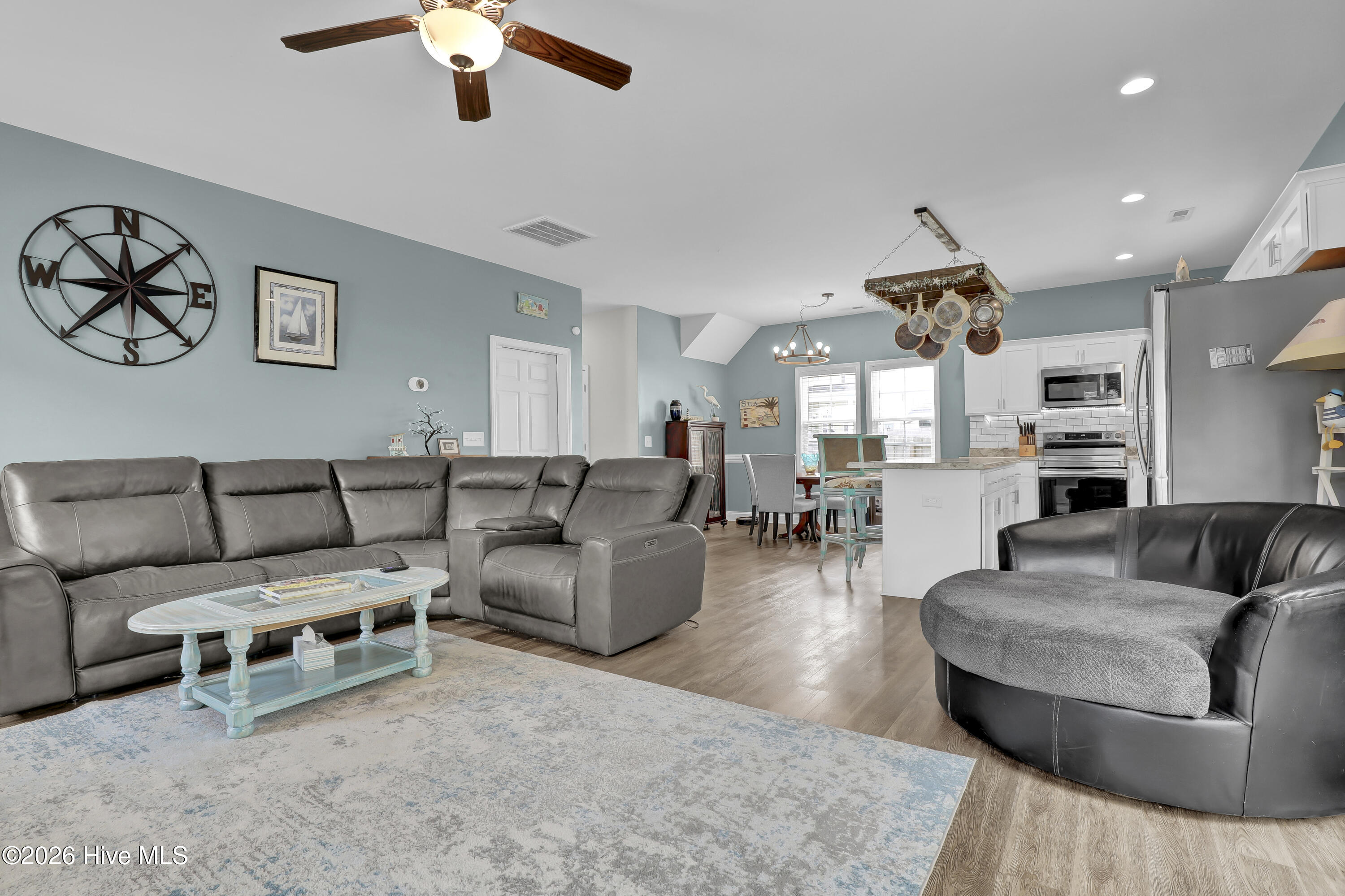 313 Mango Place N Property Photo 19