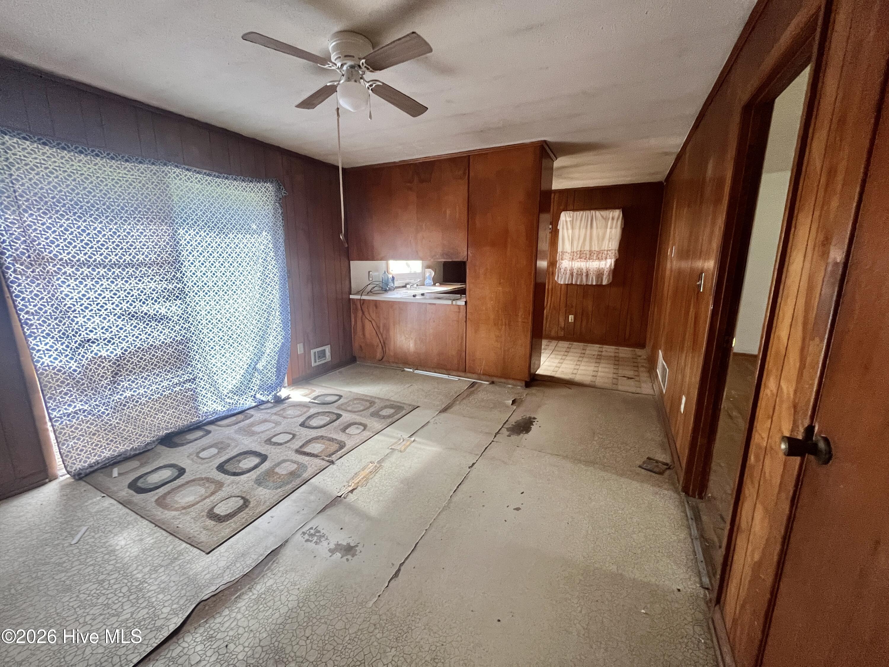 2723 Silver Bluff Road Property Photo 7