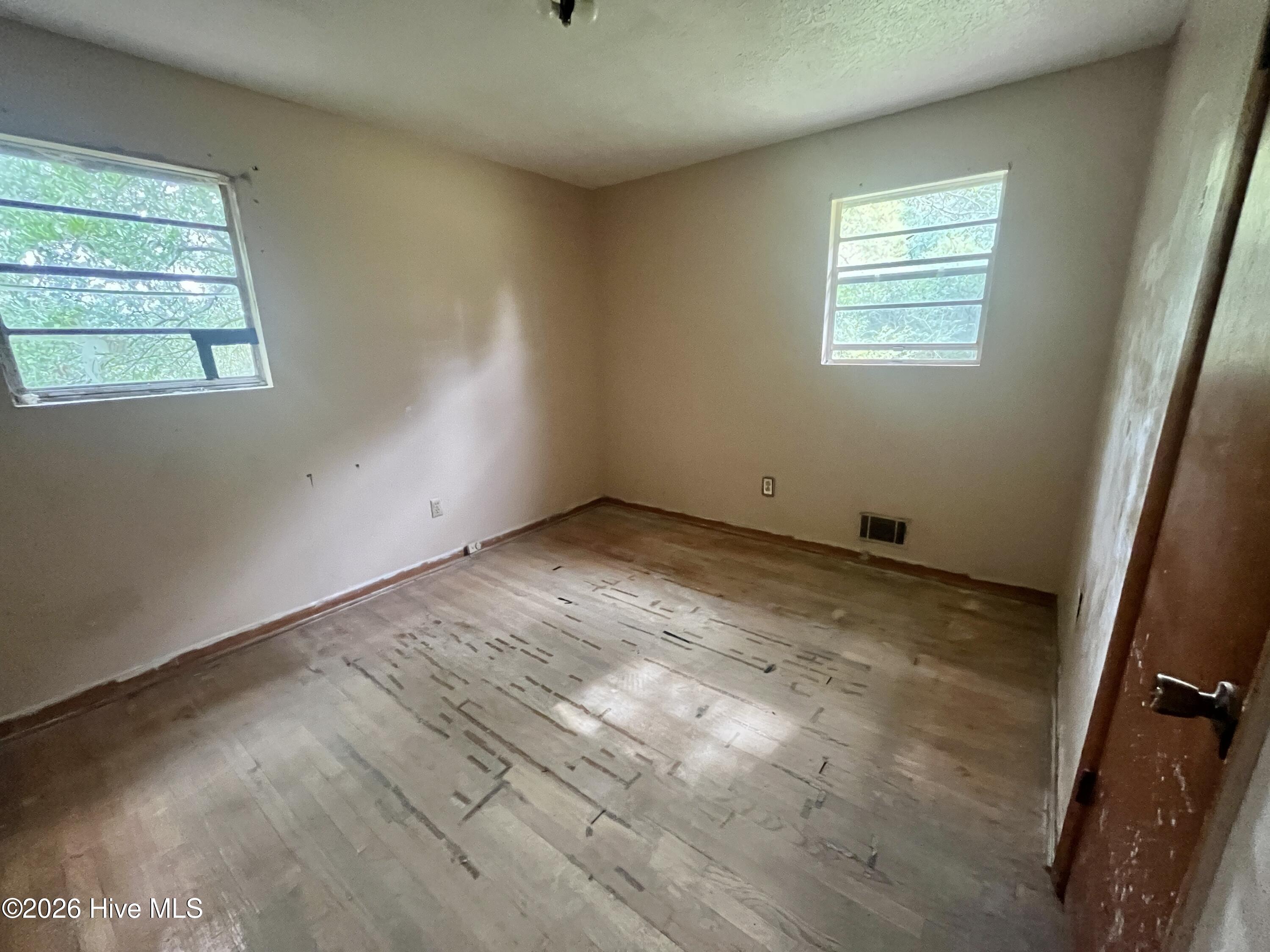 2723 Silver Bluff Road Property Photo 9