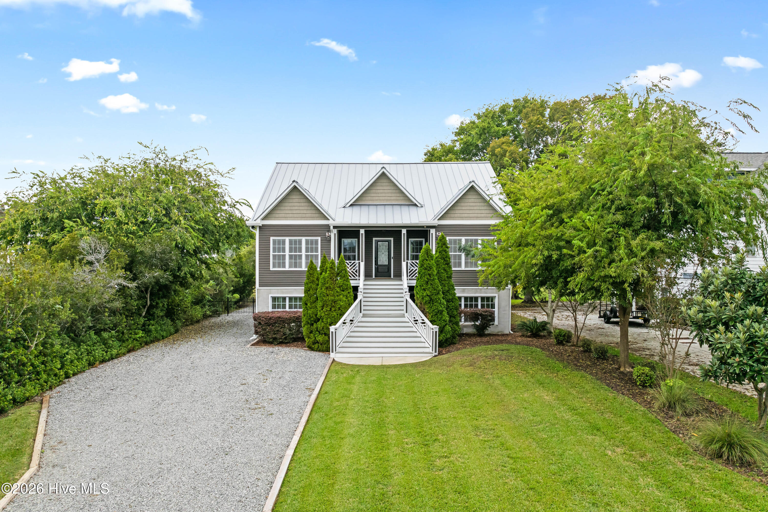 1017 Mallard Bay Road Property Photo 1
