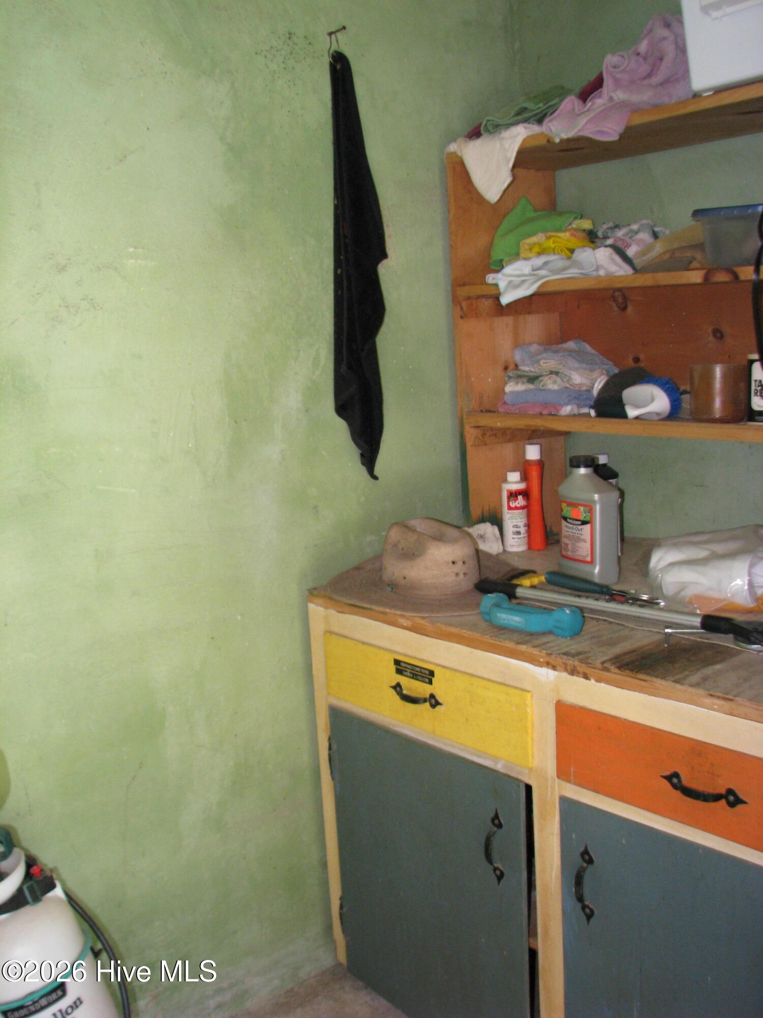 404 Roanoke Avenue Property Photo 24