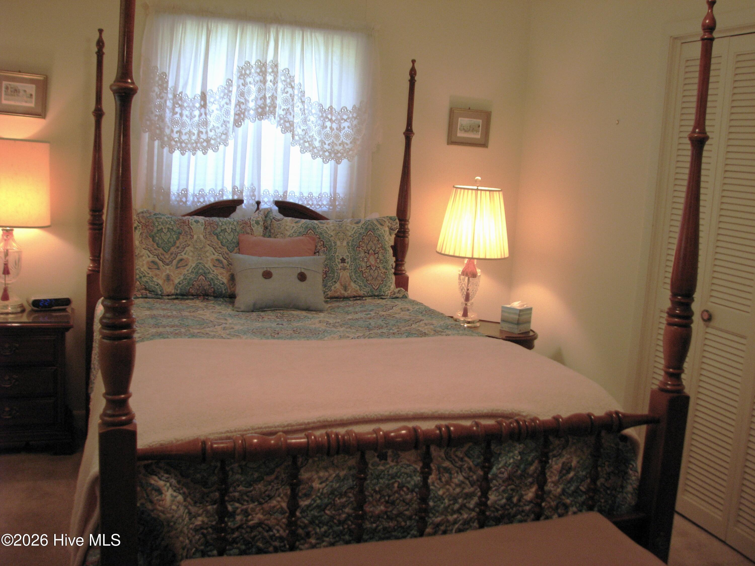 404 Roanoke Avenue Property Photo 33