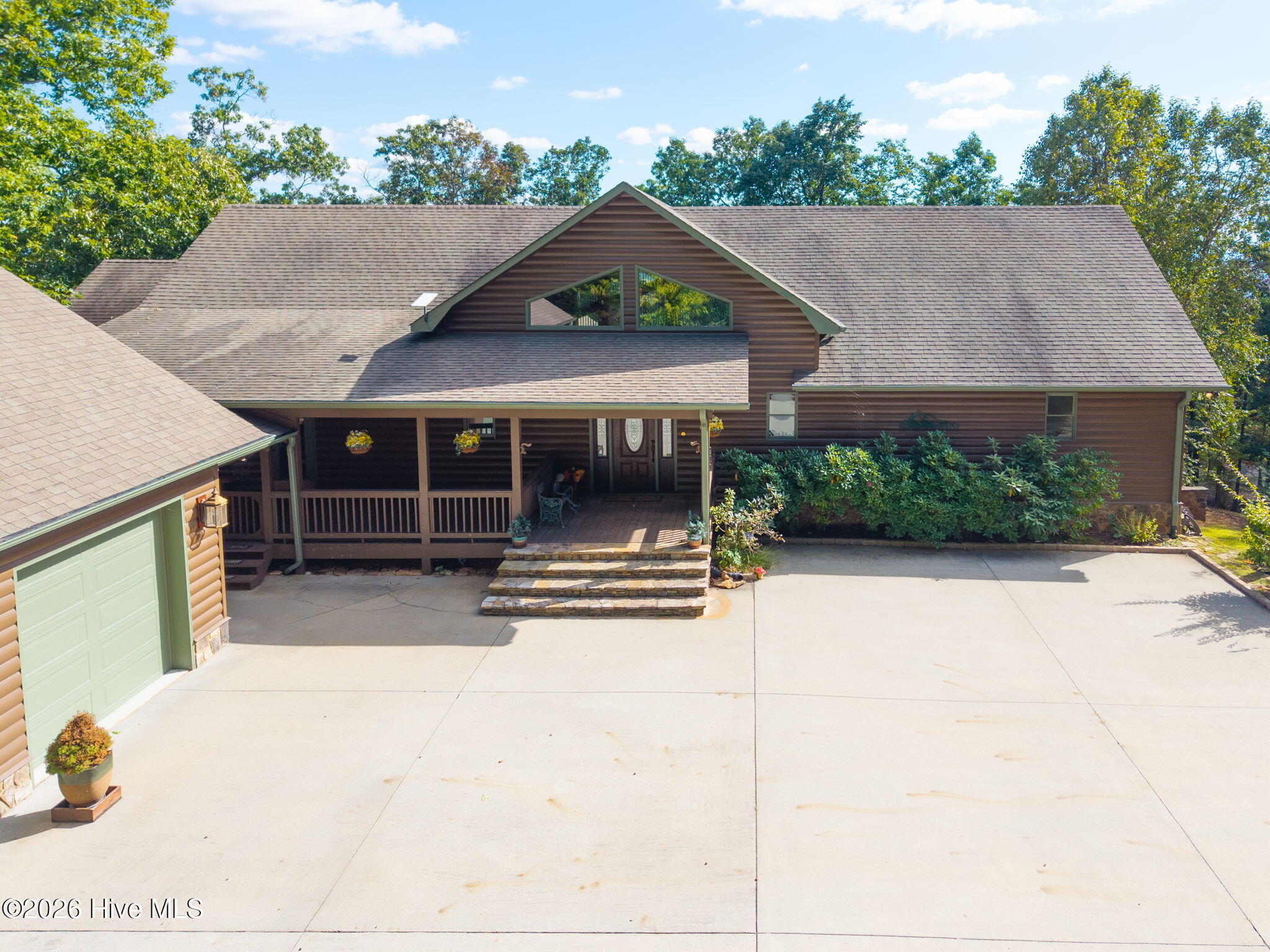 200 Twelve Oaks Trail Property Photo 6
