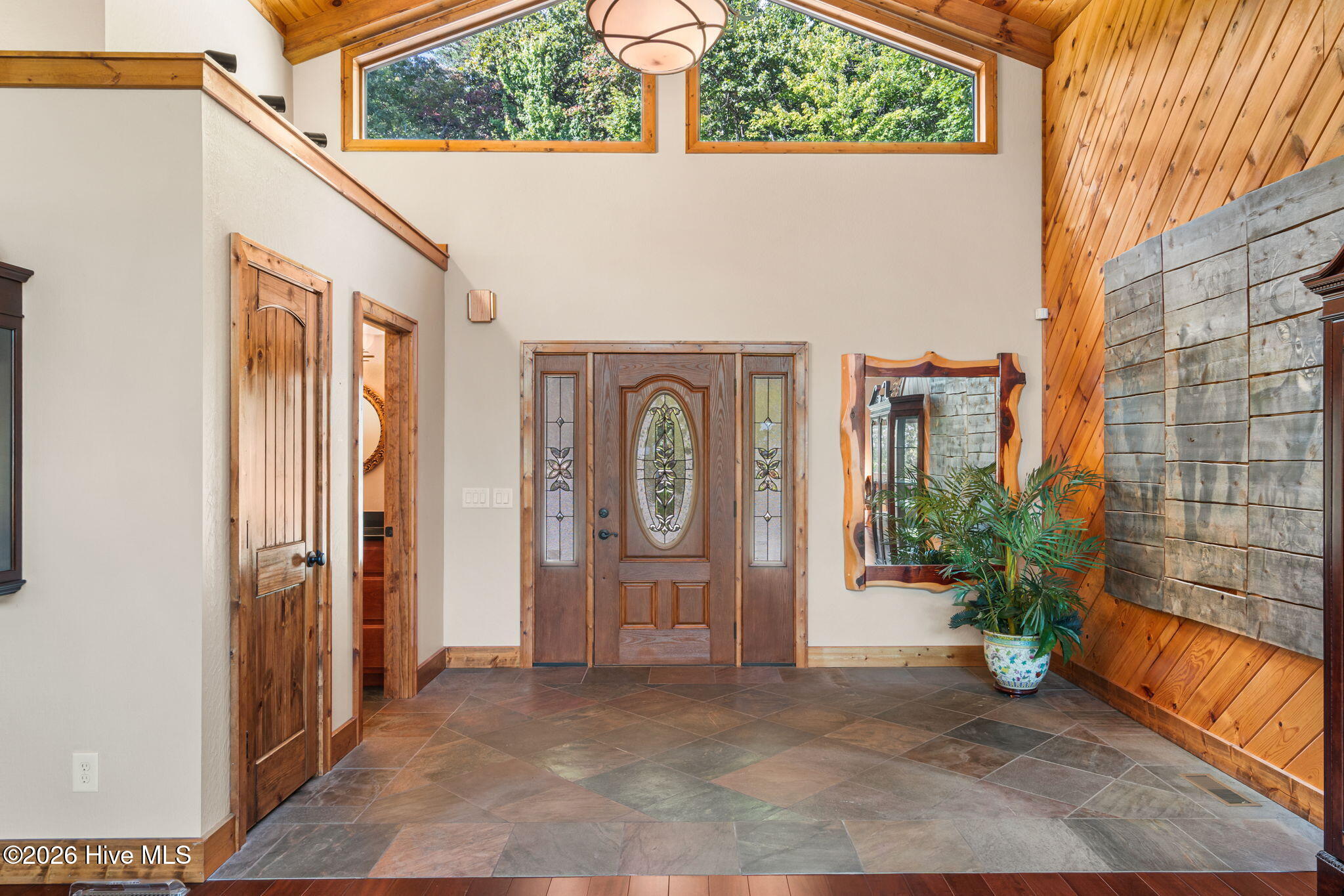 200 Twelve Oaks Trail Property Photo 14