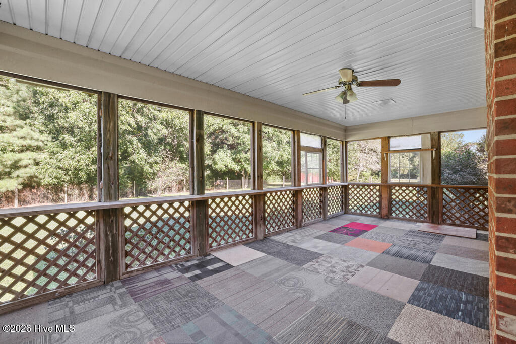 112 Katies Court Property Photo 42