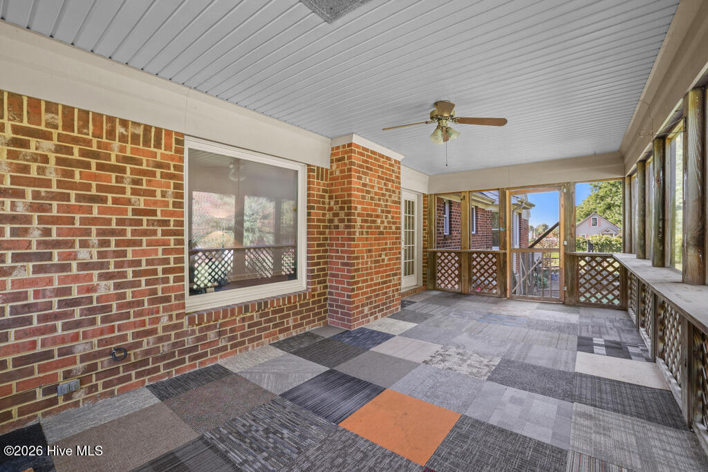 112 Katies Court Property Photo 43