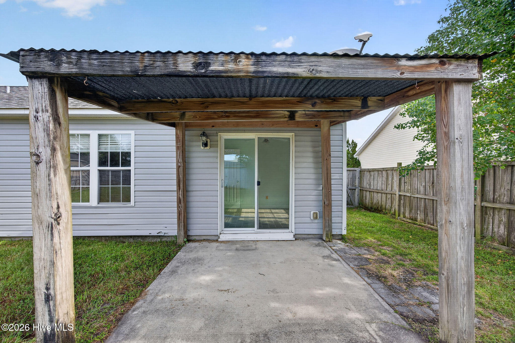 2708 Tarbert Court Property Photo 11