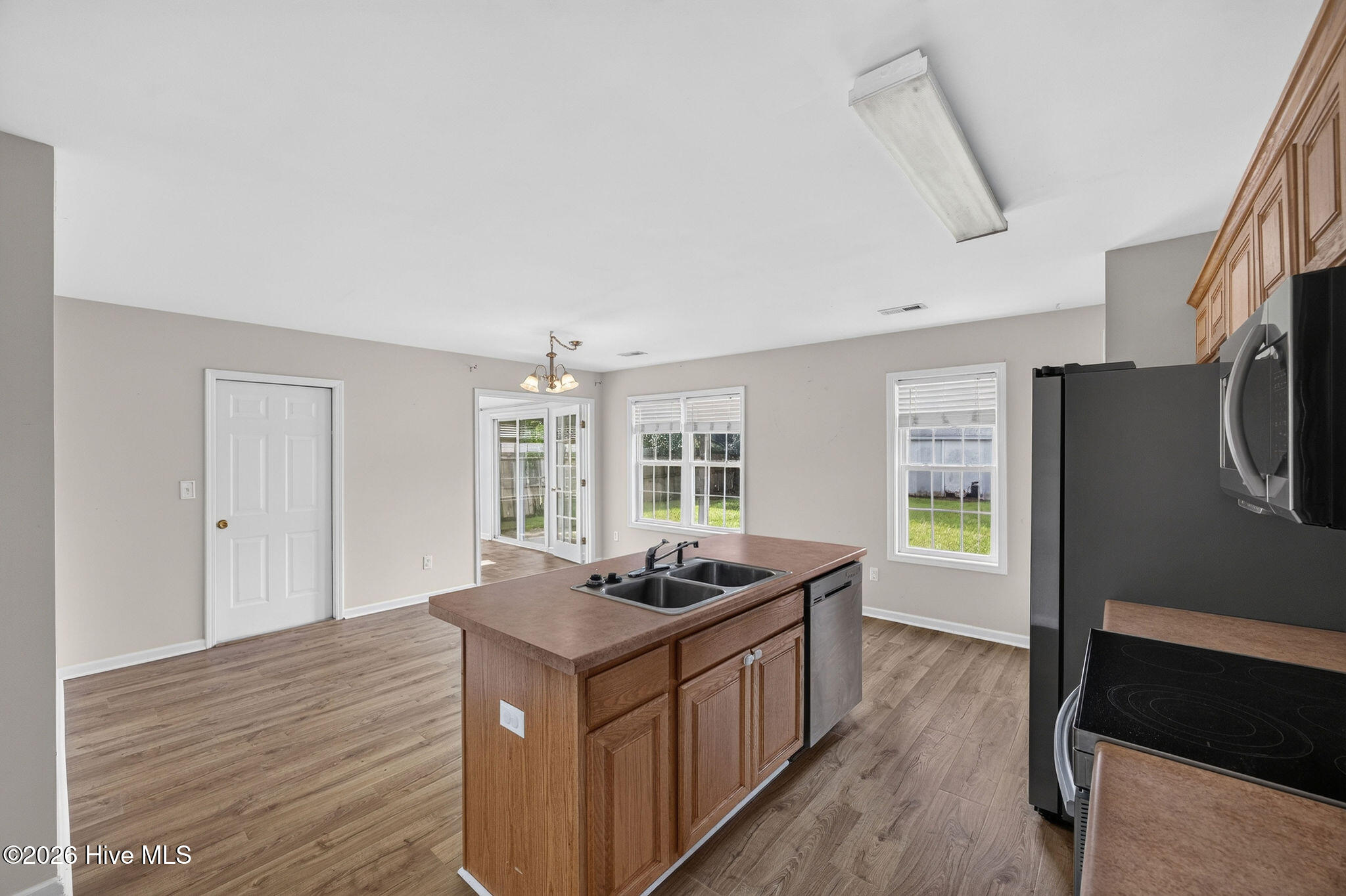 2708 Tarbert Court Property Photo 17