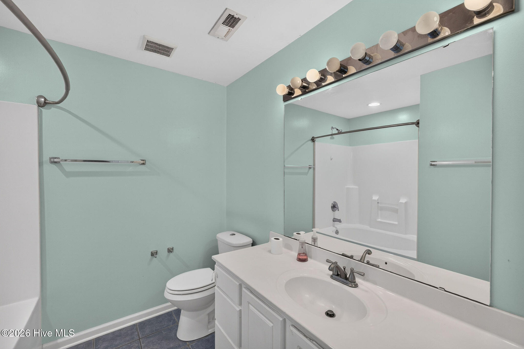 2708 Tarbert Court Property Photo 32