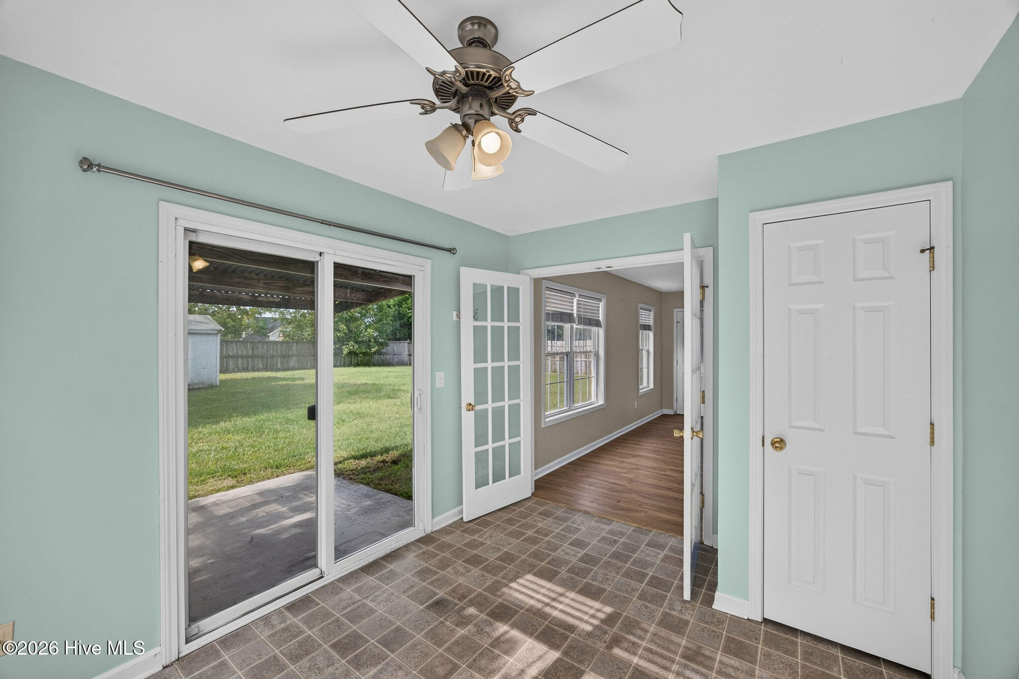 2708 Tarbert Court Property Photo 34