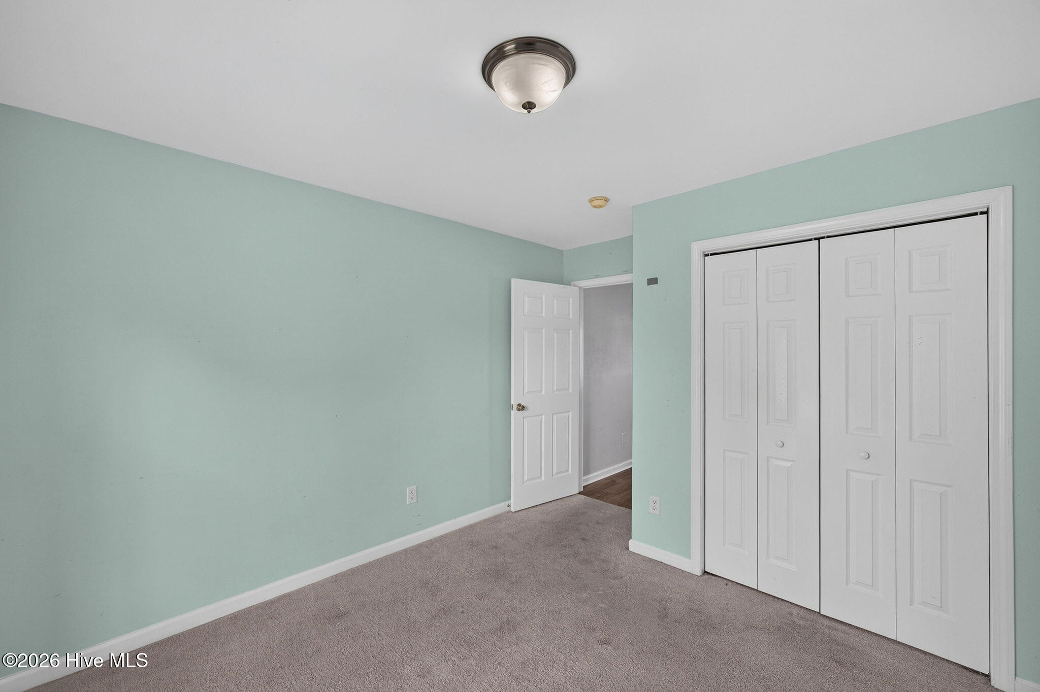 2708 Tarbert Court Property Photo 37