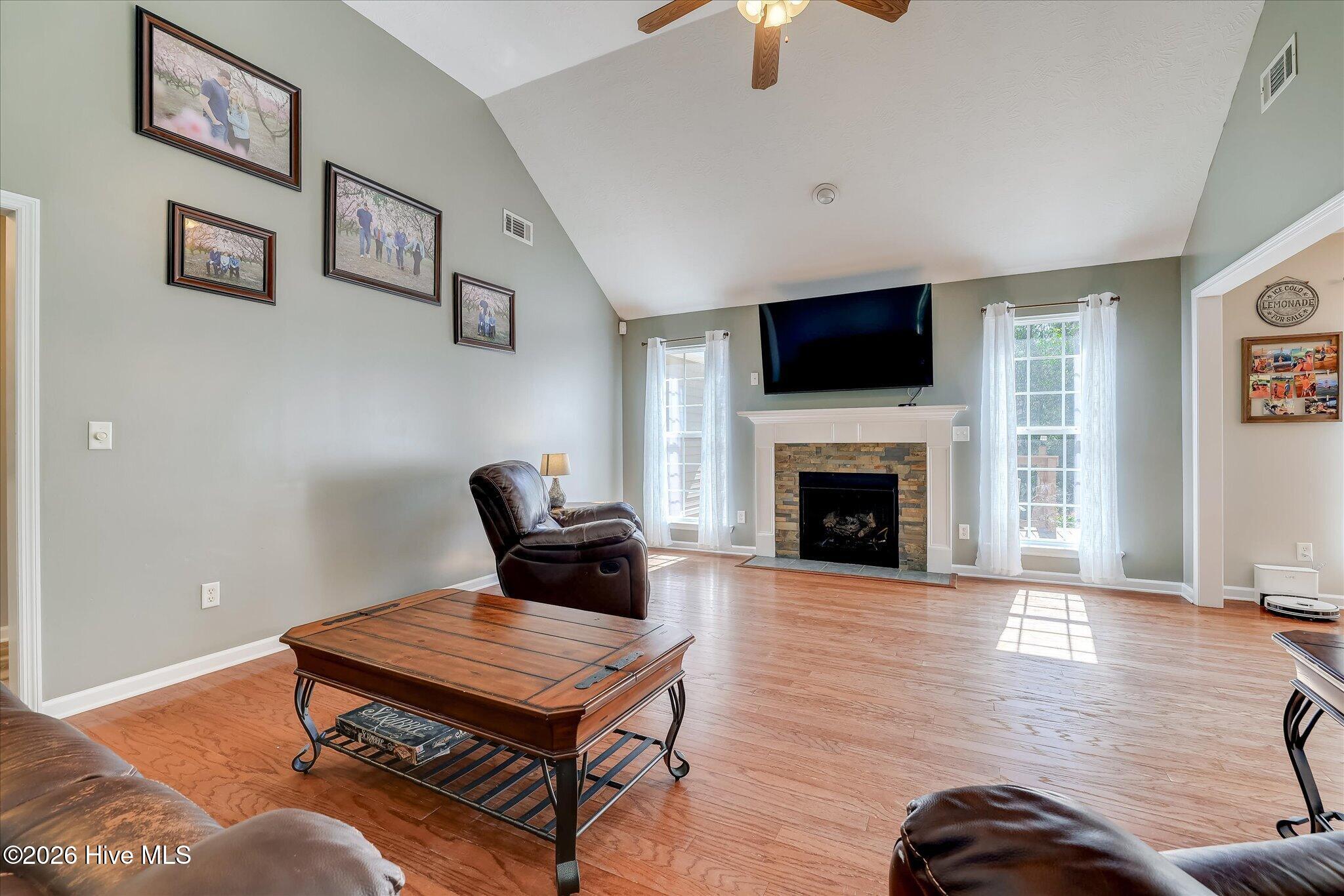 1138 Oxpens Road Property Photo 8