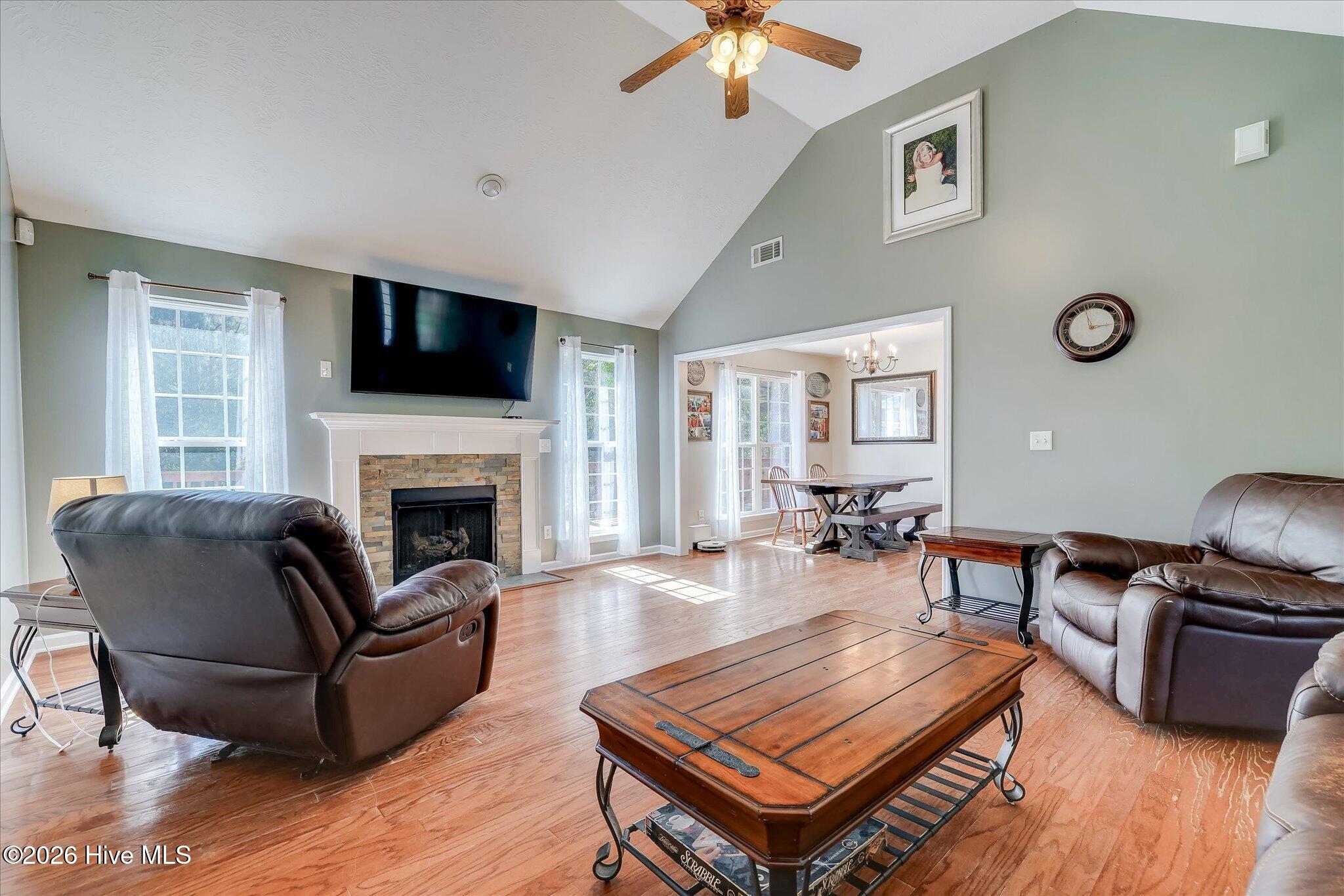 1138 Oxpens Road Property Photo 9