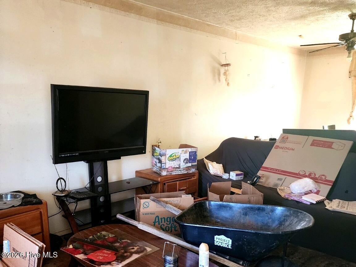 198 Runs Creek Drive Property Photo 8