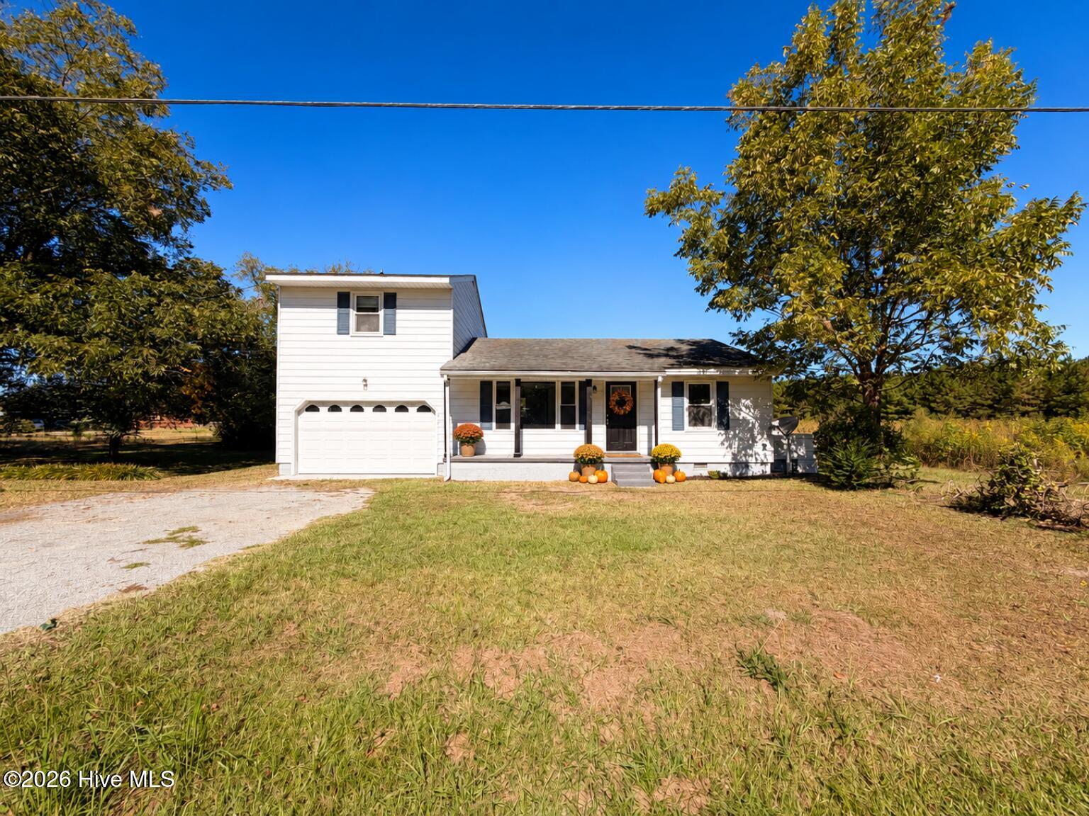2979 Nc-111 Property Photo 1