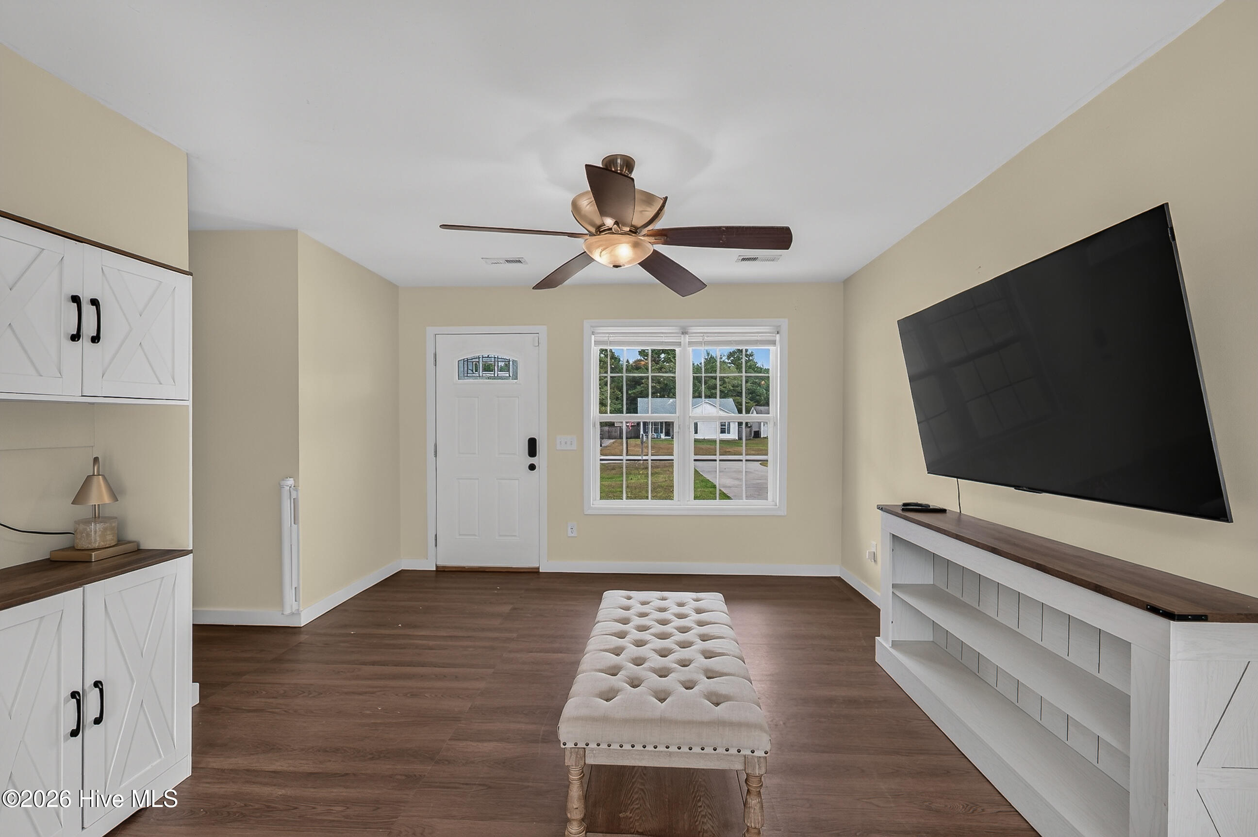 172 Ashbury Park Lane Property Photo 4