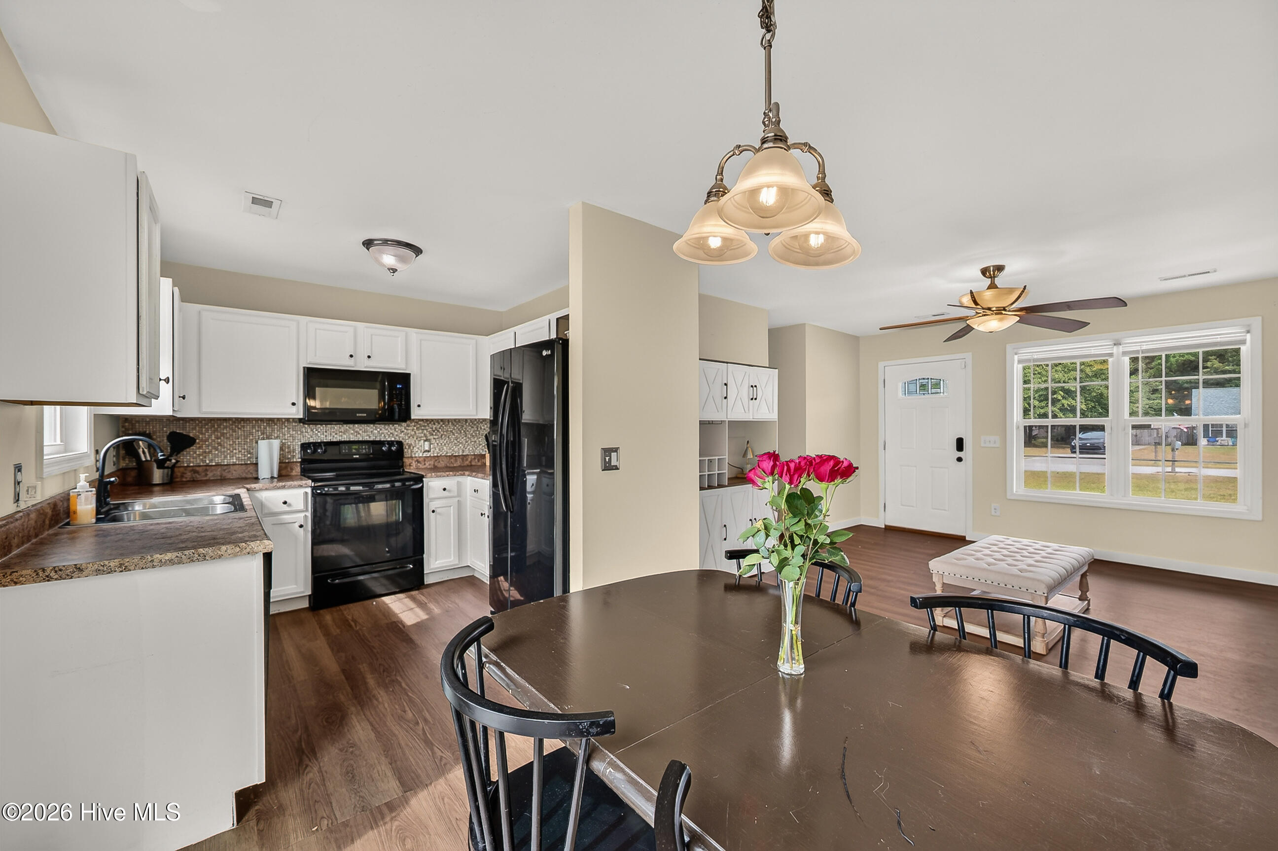 172 Ashbury Park Lane Property Photo 8