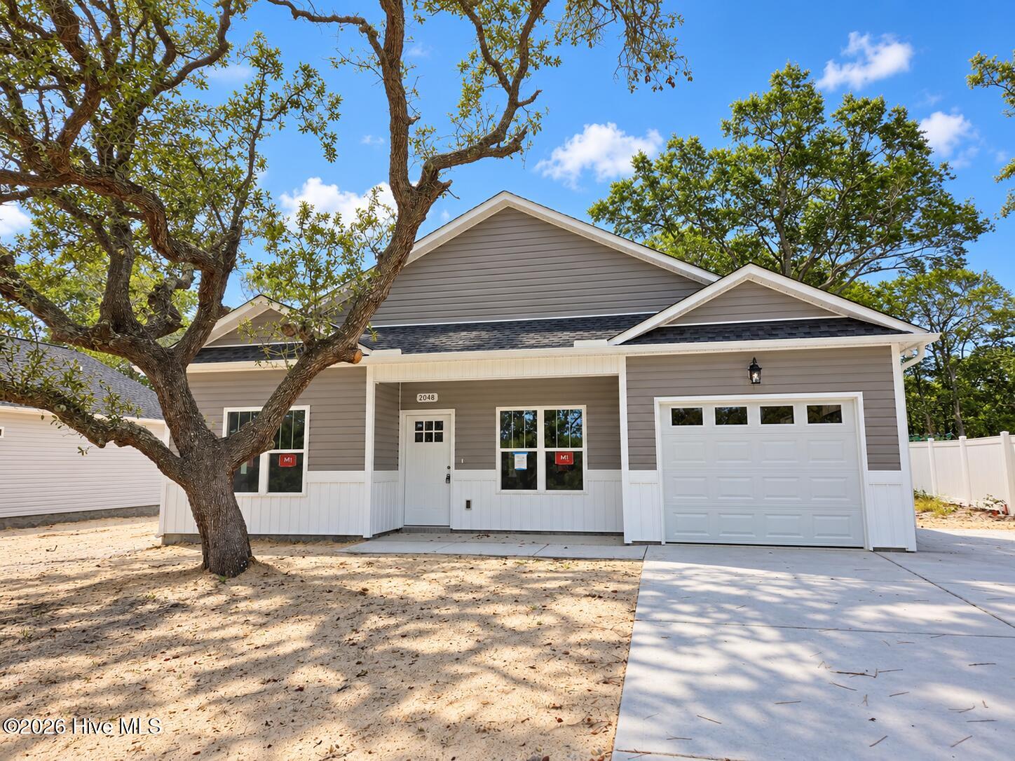 2048 N Tanglewood Drive SW Property Photo 1