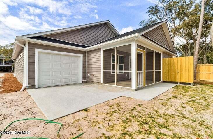 2048 N Tanglewood Drive Sw Property Photo 2