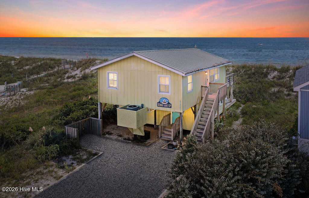 5227 E Beach Drive Property Photo 2