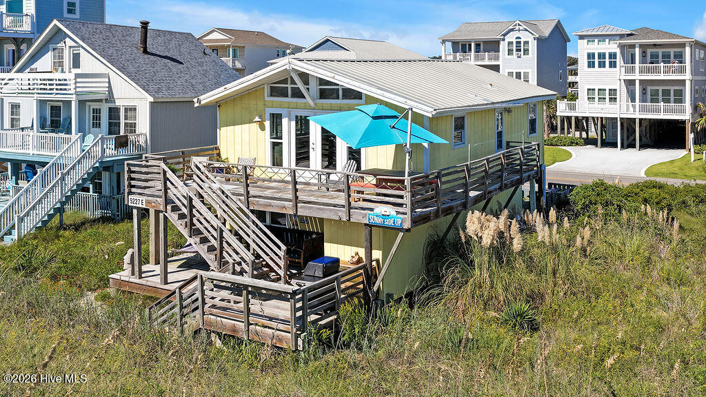 5227 E Beach Drive Property Photo 4