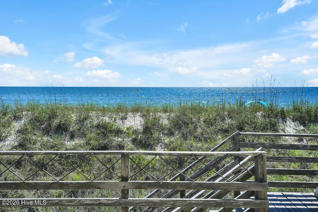 5227 E Beach Drive Property Photo 7