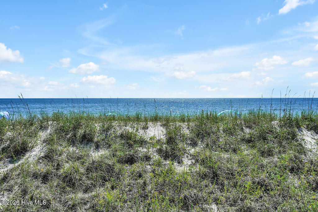 5227 E Beach Drive Property Photo 8