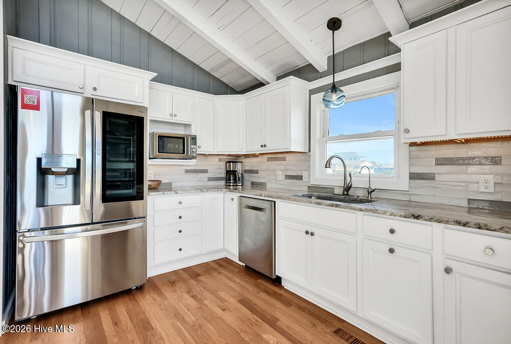 5227 E Beach Drive Property Photo 17