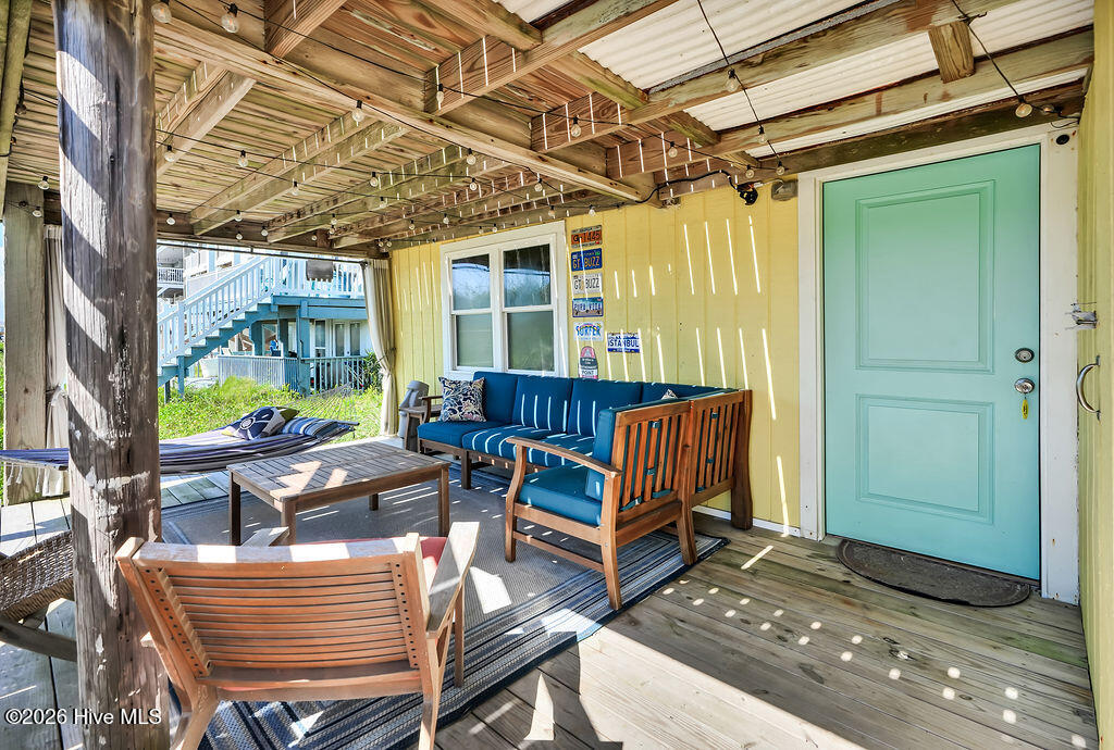 5227 E Beach Drive Property Photo 33