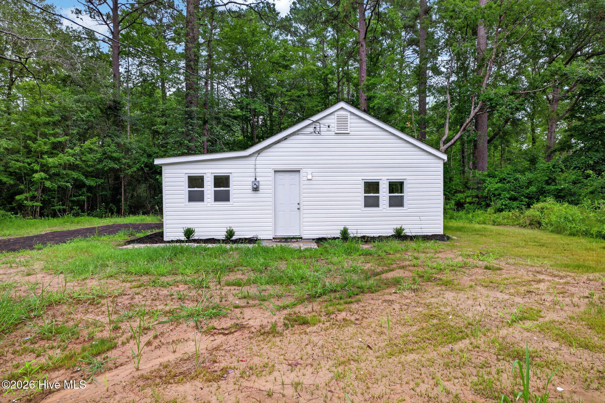 653 Poyners Road Property Photo 1