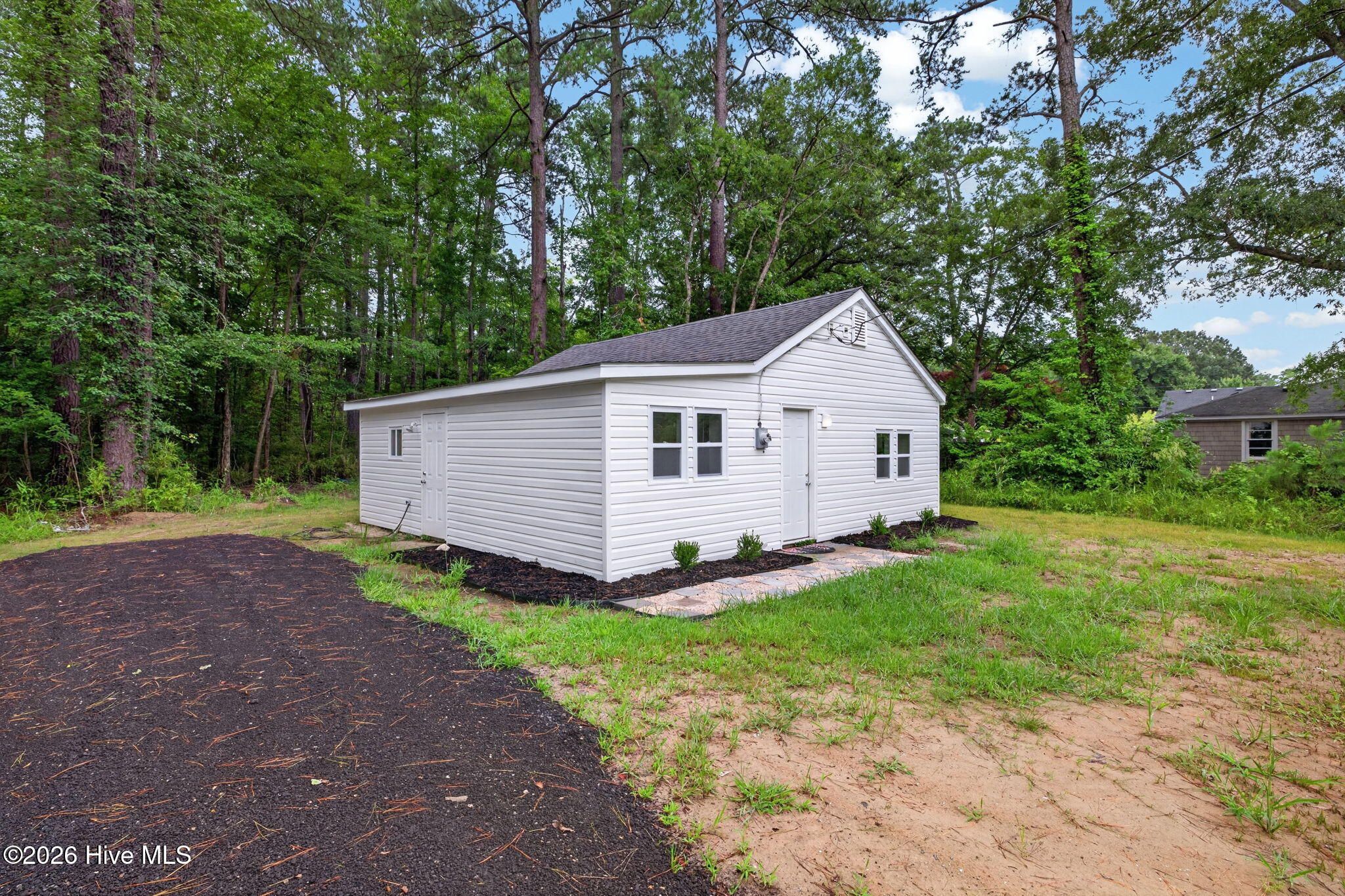 653 Poyners Road Property Photo 2
