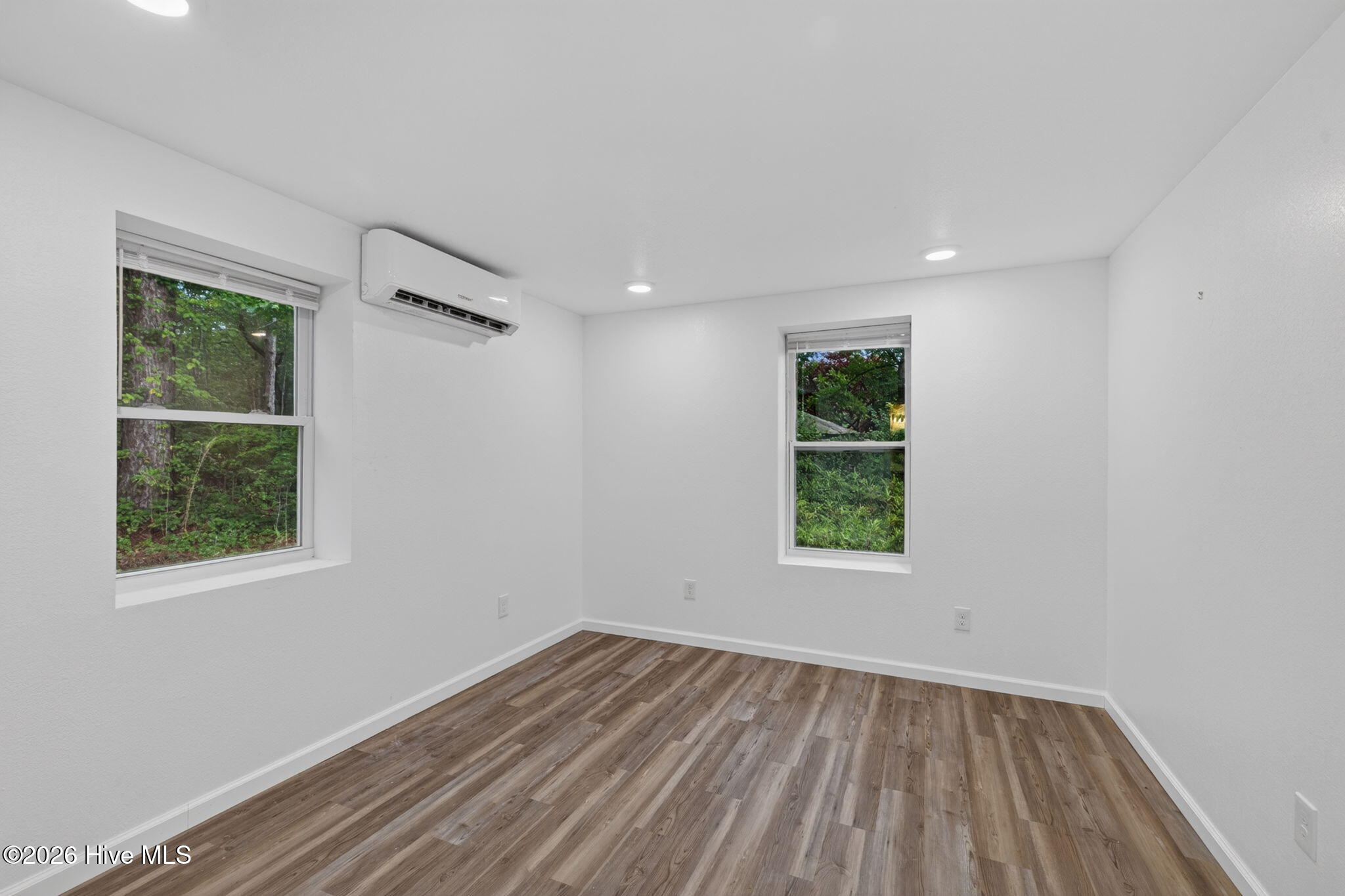 653 Poyners Road Property Photo 9