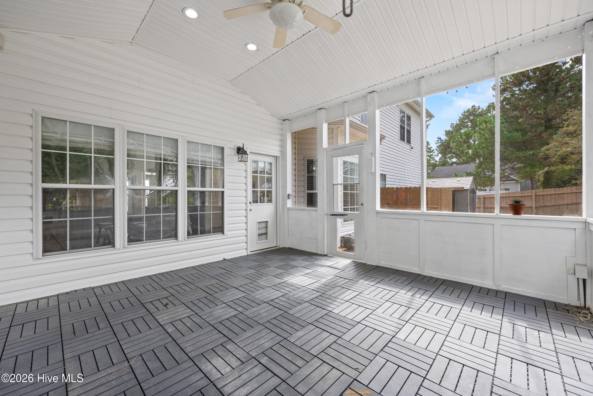 200 Derby Downs Drive Property Photo 44