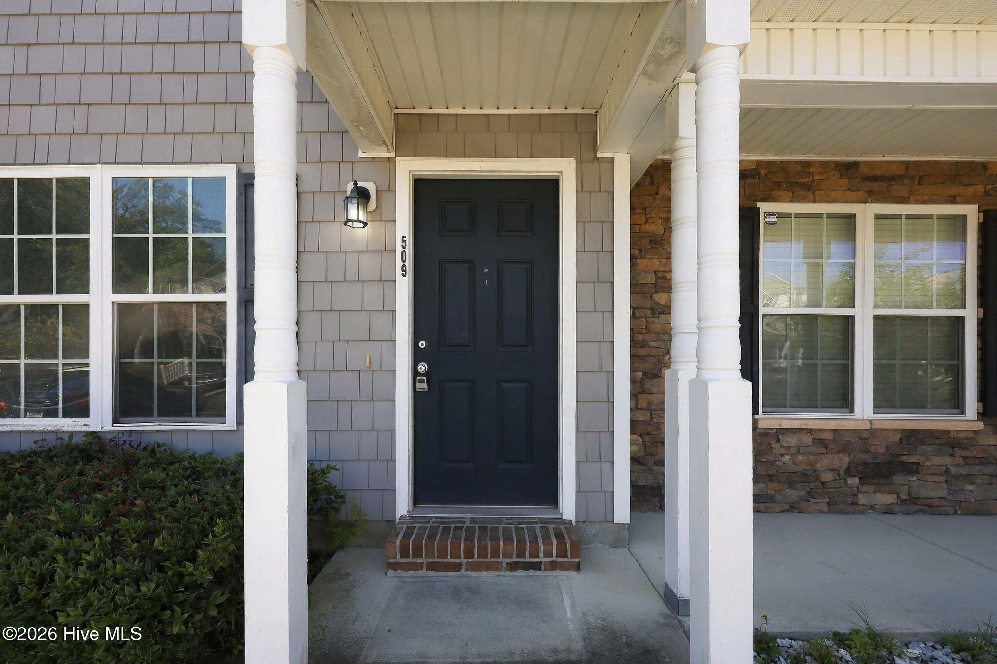 27 E Doris Drive 509 Property Photo 4