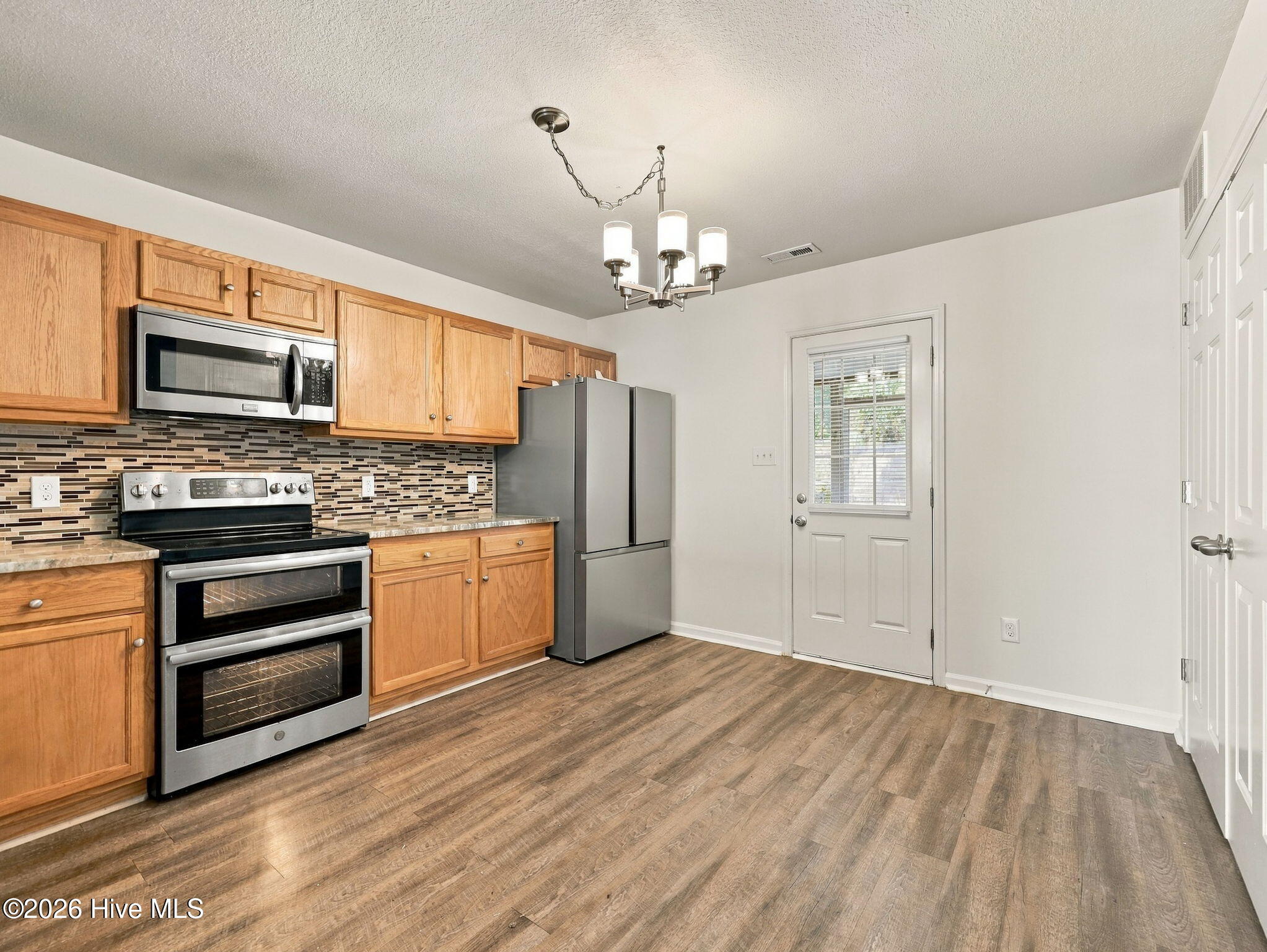 27 E Doris Drive 509 Property Photo 10