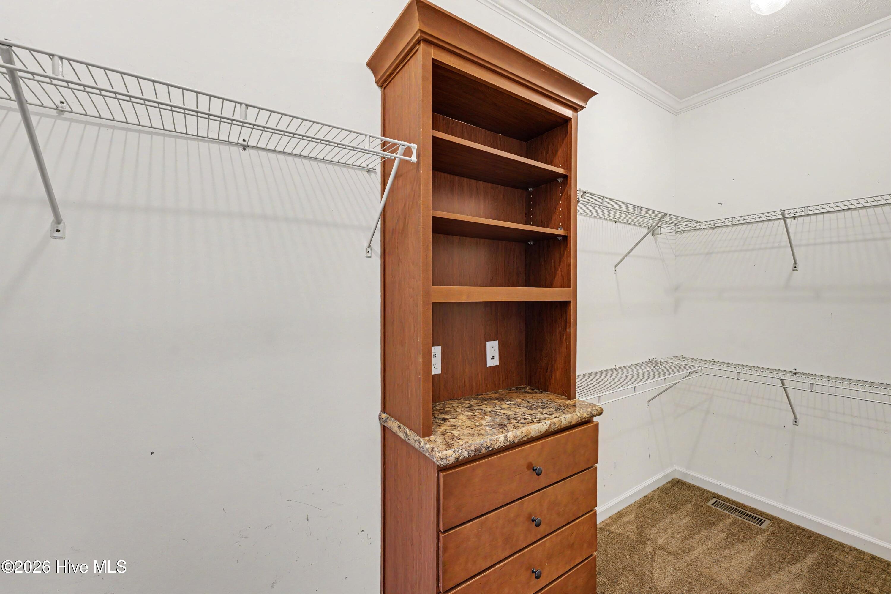 2430 Hoffman Road Property Photo 17