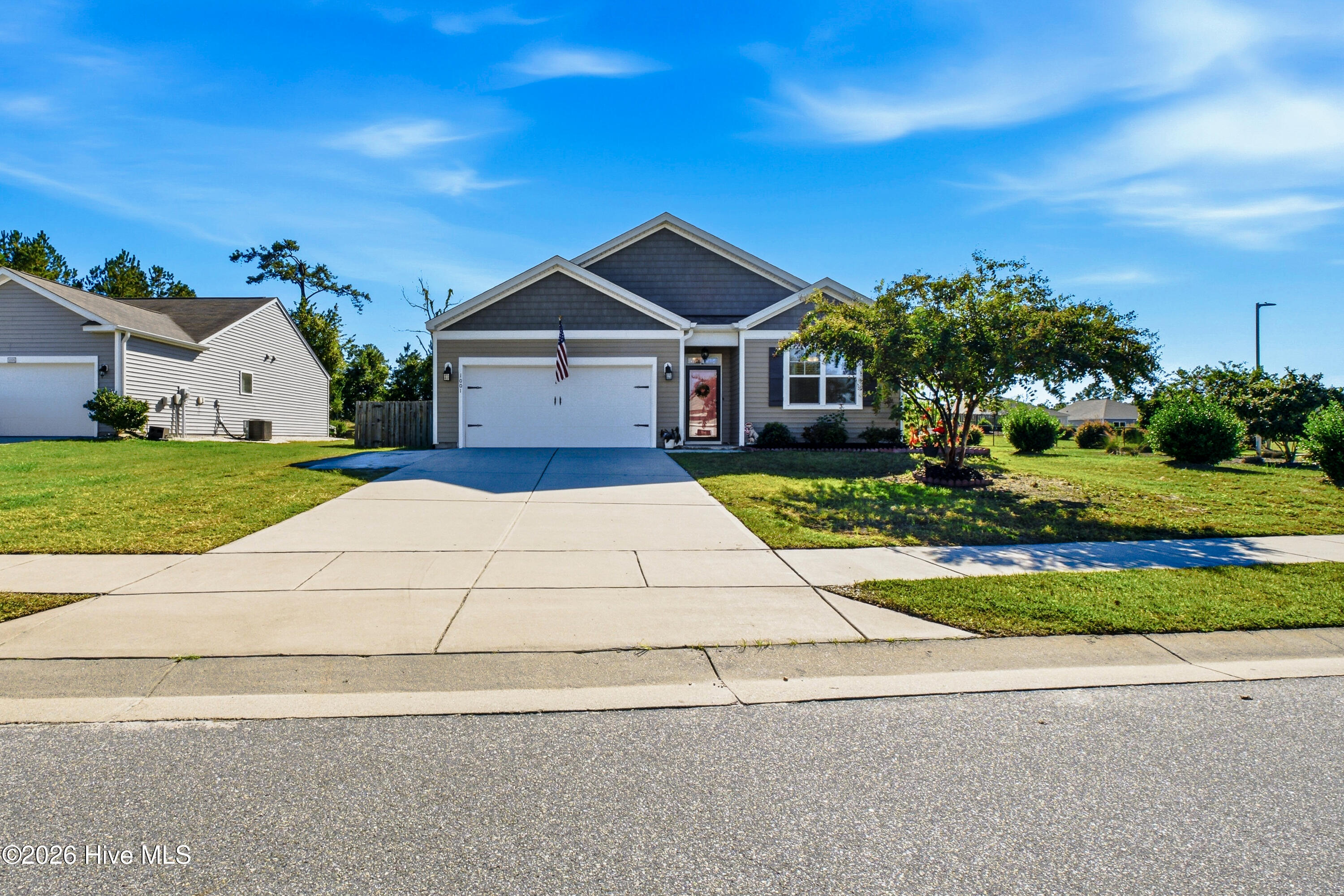 1001 S Fisher King Drive SE Property Photo 1