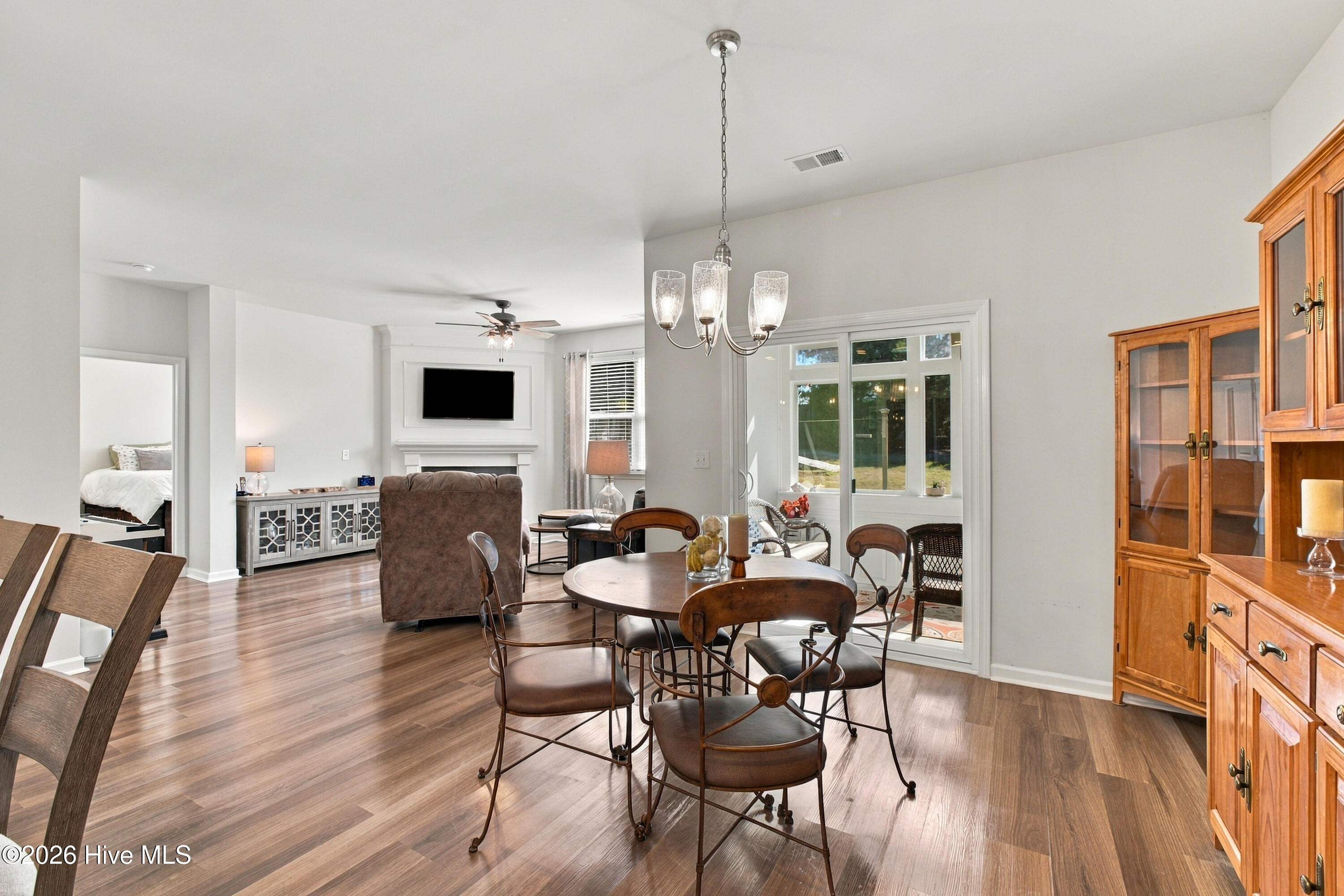 1001 S Fisher King Drive Se Property Photo 14